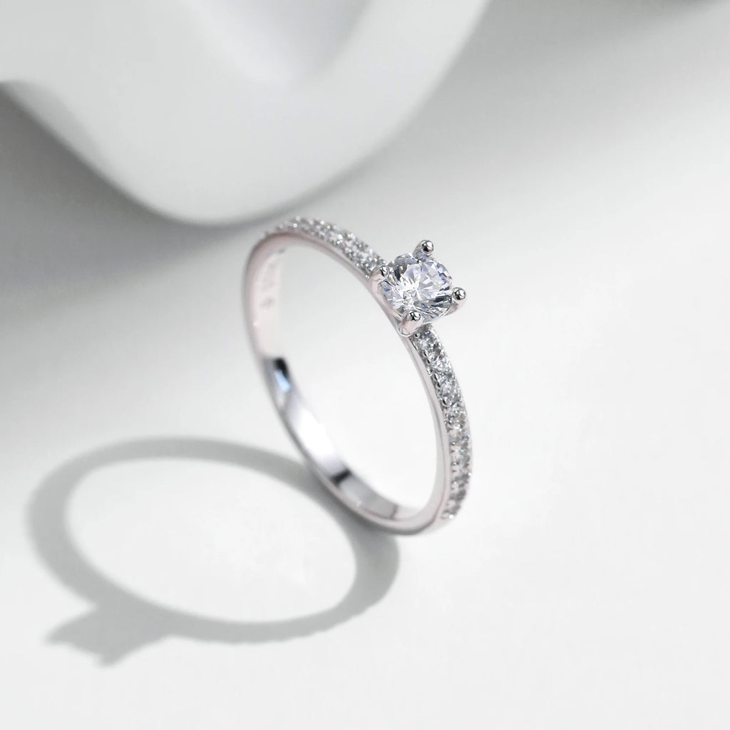 Women's Silver Solitaire Moissanite Pure Light Ring