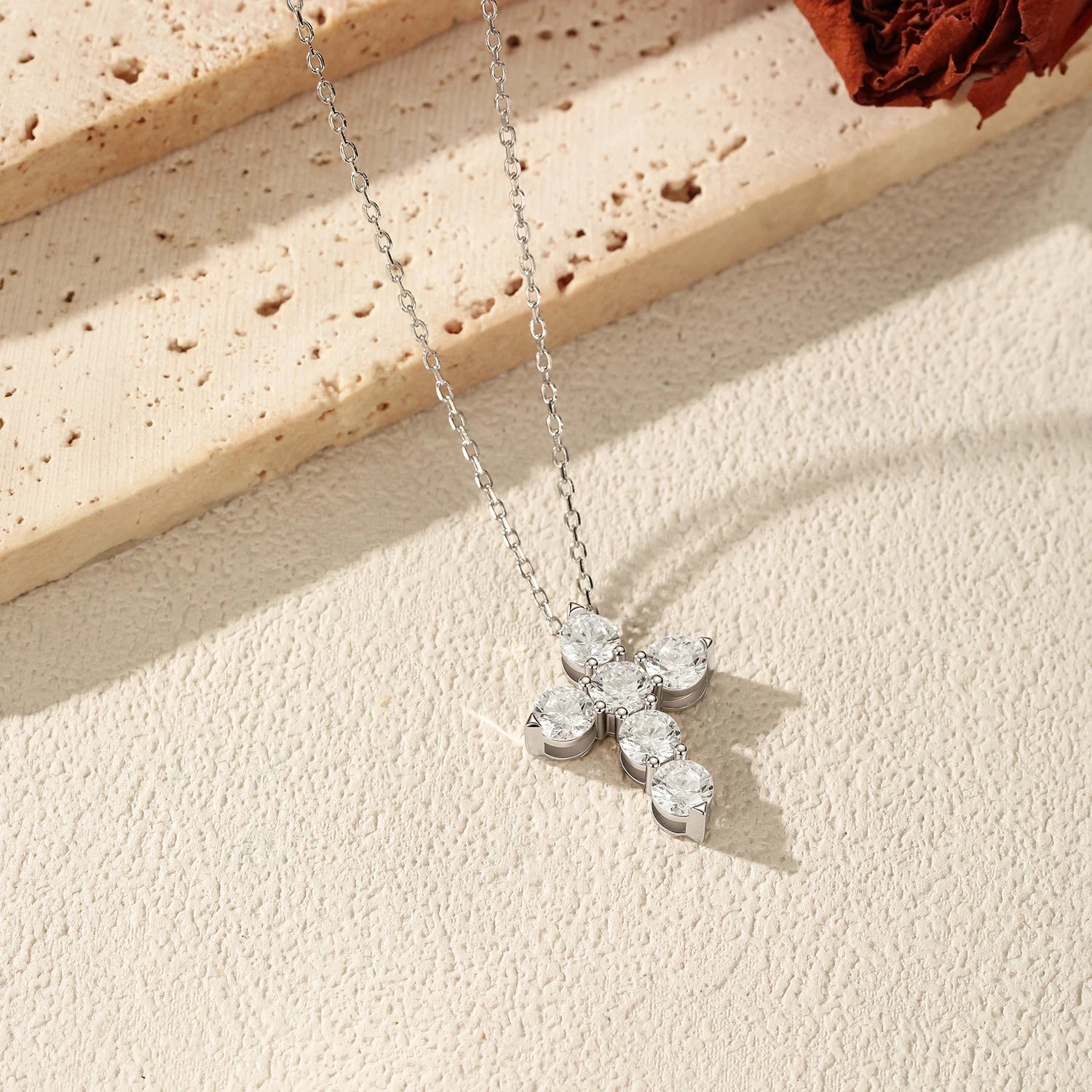 Collier Femme Argent Croix Moissanite Éclat Signature