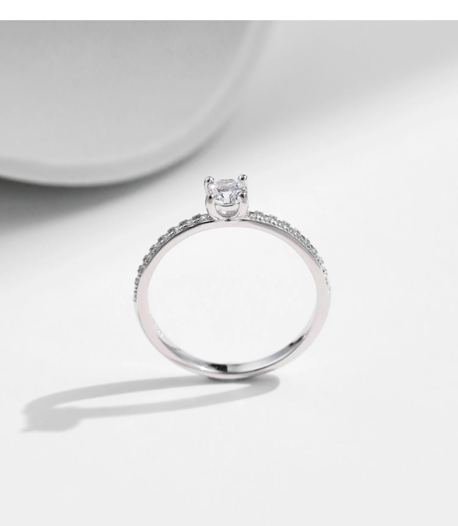 Women's Silver Solitaire Moissanite Pure Light Ring