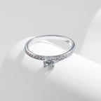 Women's Silver Solitaire Moissanite Pure Light Ring