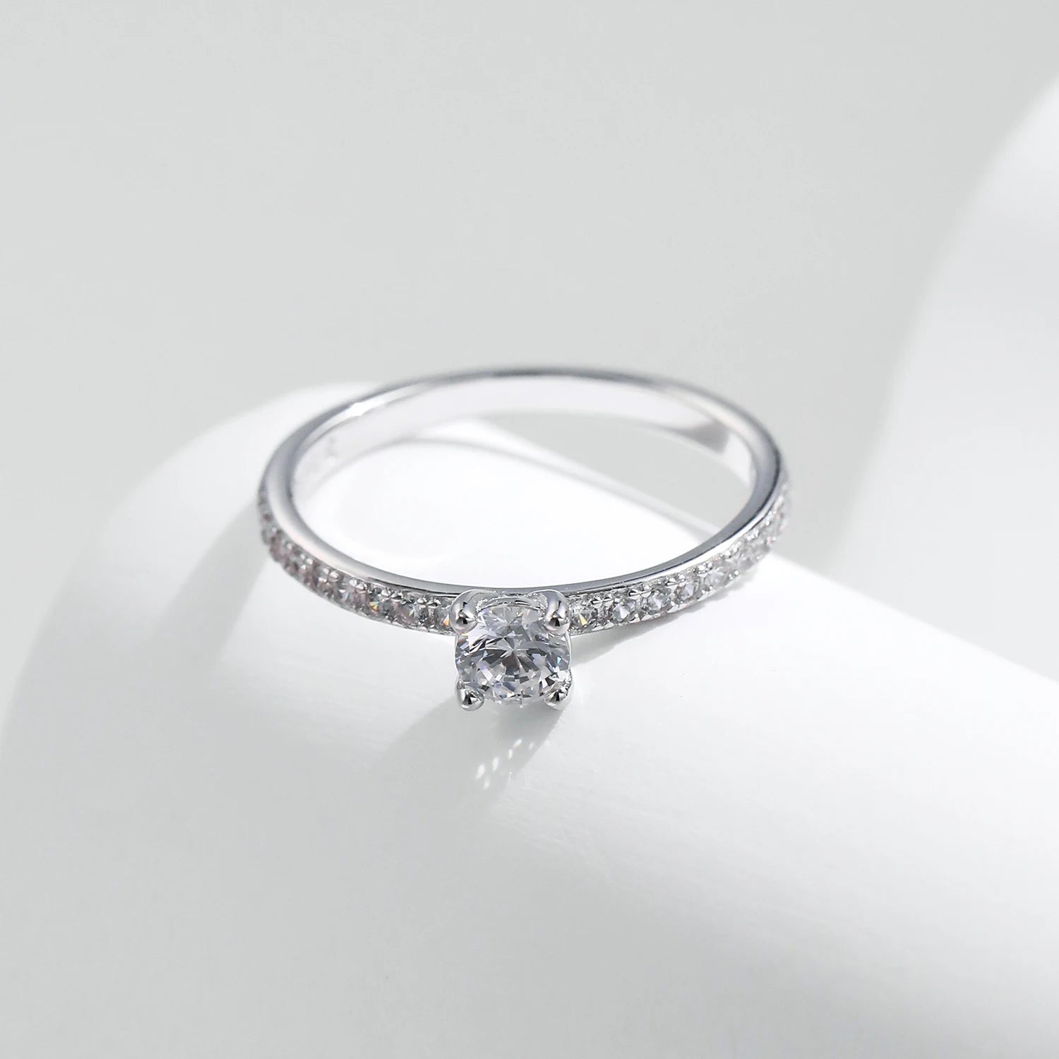 Women's Silver Solitaire Moissanite Pure Light Ring