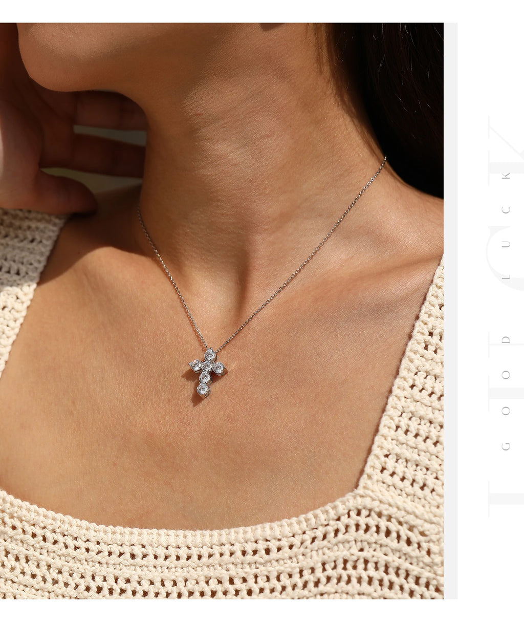 Collier Femme Argent Croix Moissanite Éclat Signature